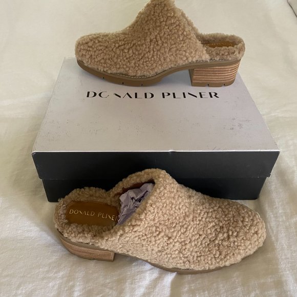 Donald Pliner Hillie Tan Mules Loafers Donald J. Pliner | Shoes | Donald Pliner Hillie Leather  main image 4